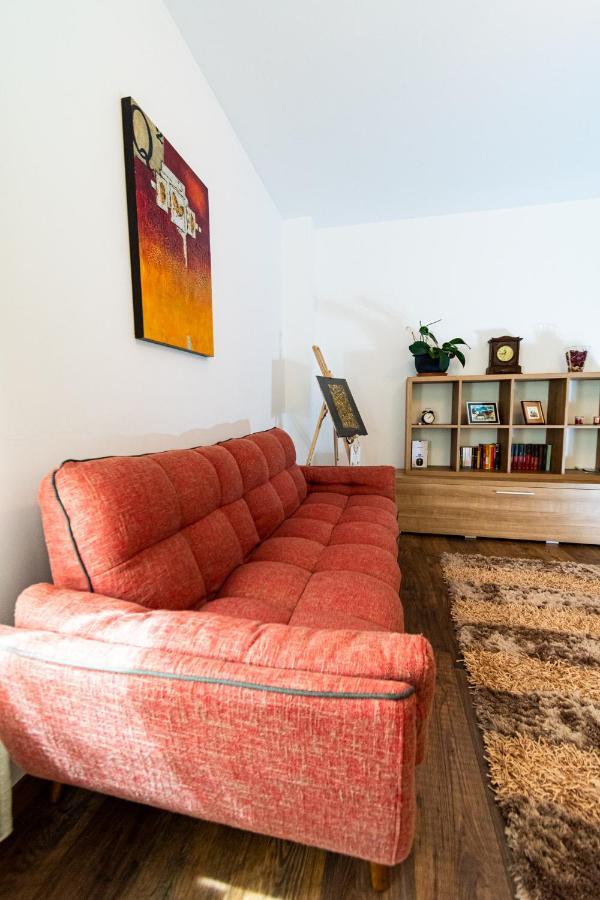 Nature Apartment - Minutes Away From The Old Town And Afi Mall Brasov Ngoại thất bức ảnh