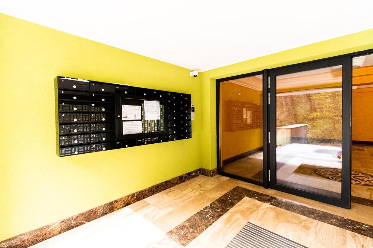 Nature Apartment - Minutes Away From The Old Town And Afi Mall Brasov Ngoại thất bức ảnh